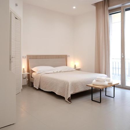 B&B Gasparrini Rooms Napels Buitenkant foto