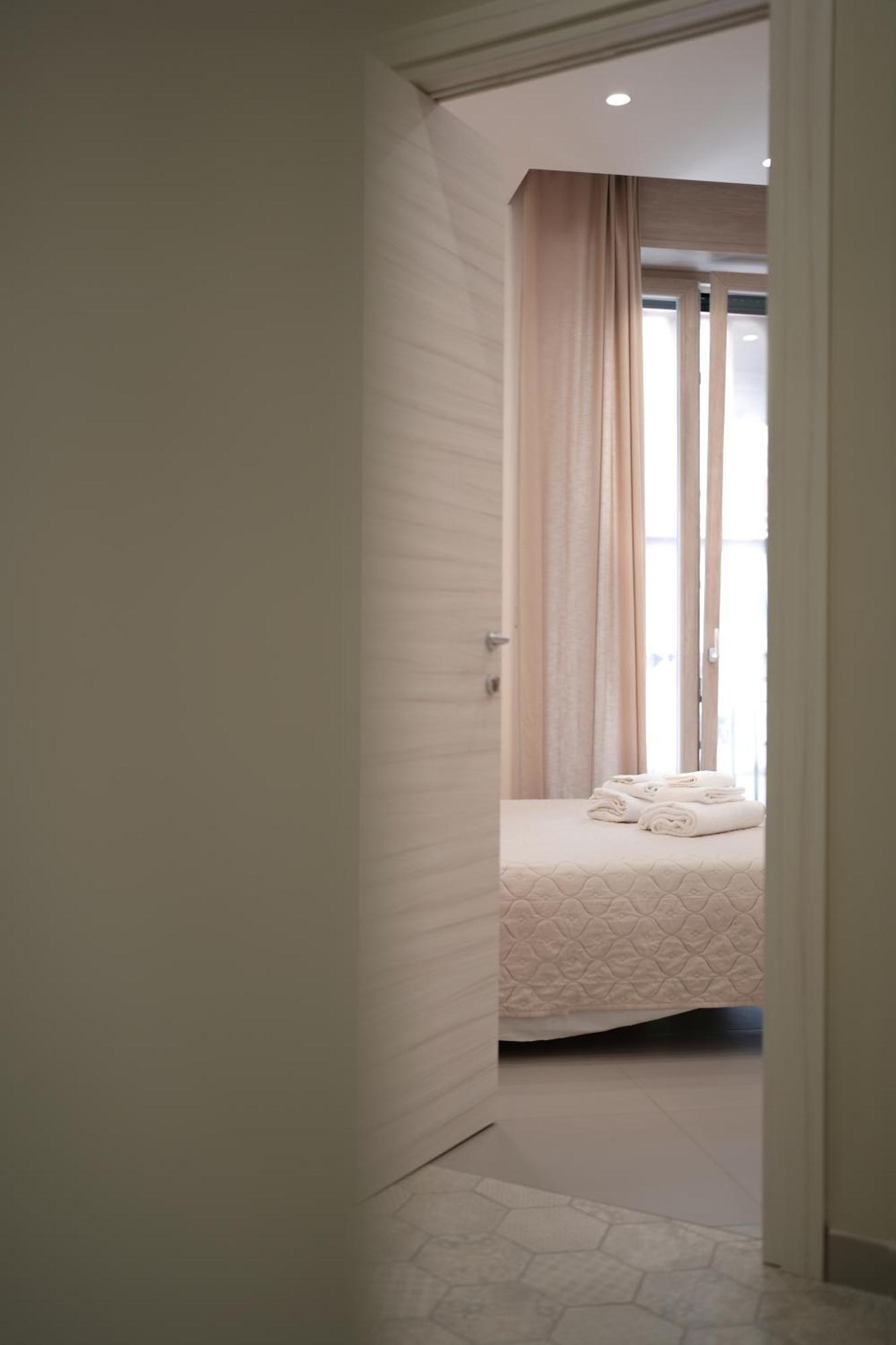 B&B Gasparrini Rooms Napels Buitenkant foto