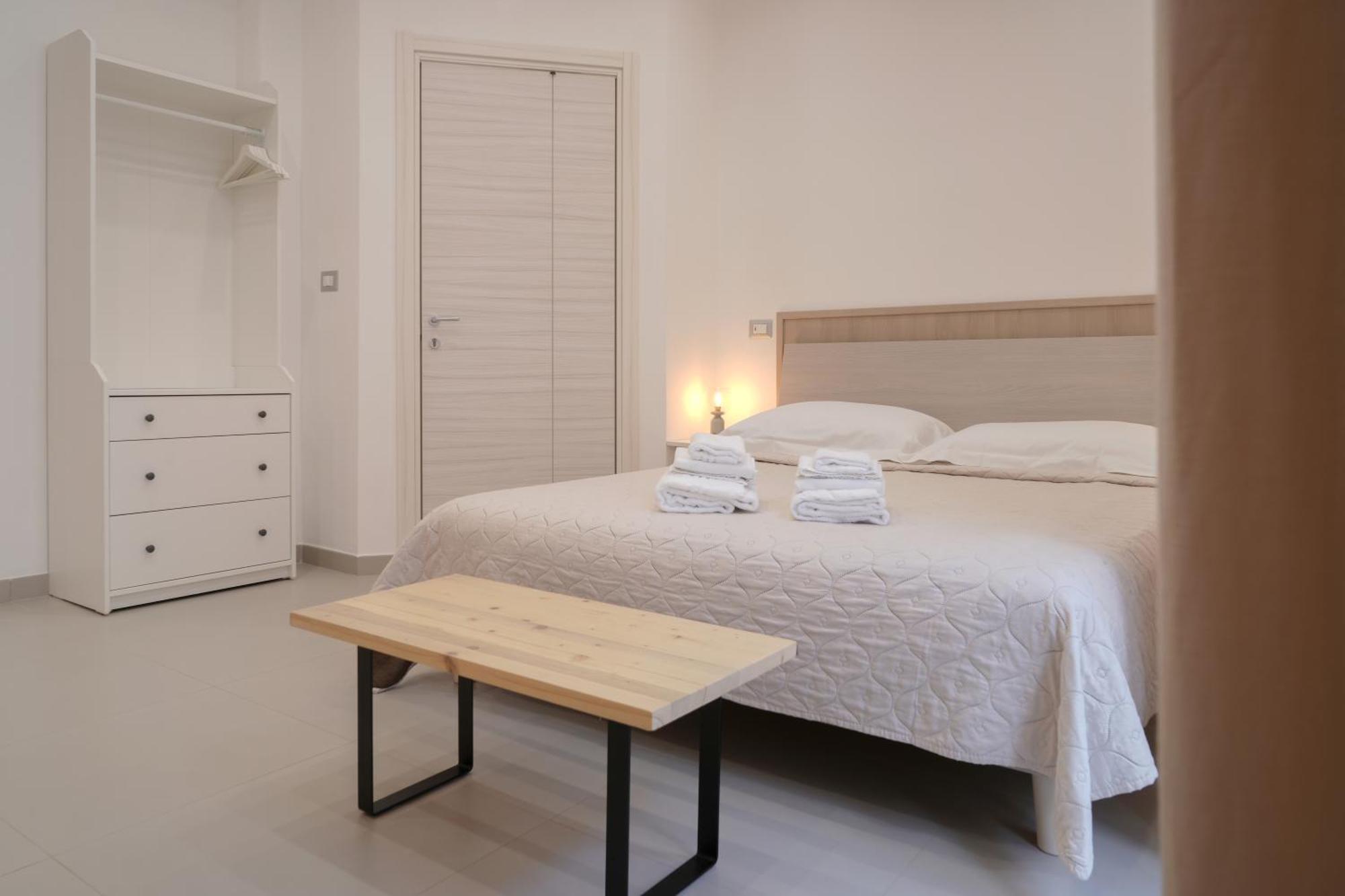 B&B Gasparrini Rooms Napels Buitenkant foto